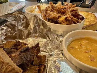 Two Sisters Broasted Chicken & Ribs