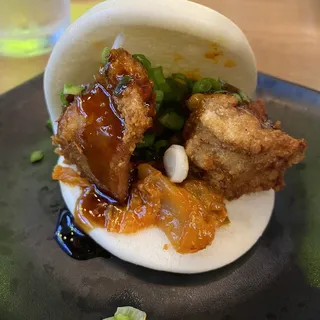 Spicy Chicken Bun