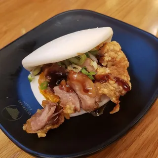 Spicy Chicken Bun