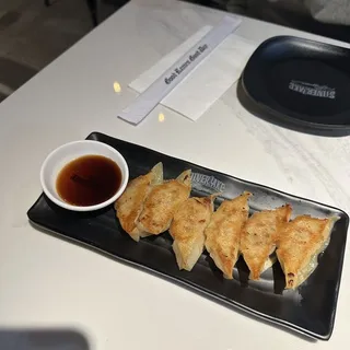 Grilled Gyoza 6 pcs