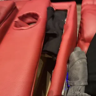 My broken seat with no table