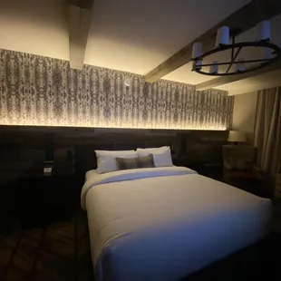 King size bed