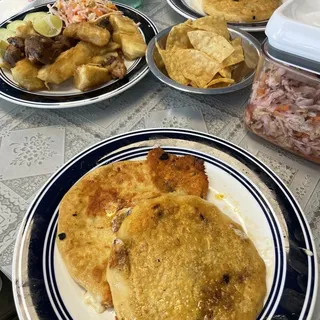 Pupusa camaron (shrimp)