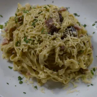 Fettuccine Alfredo