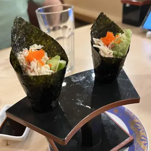 Crabmeat temaki