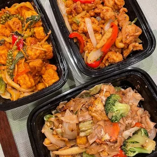 Pad See Eew Cashew Nut Chicken Spicy Peppercorn Tofu Sticky Rice Thai Ice Tea