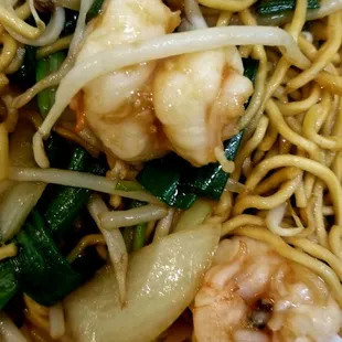 Shrimp Chow Mein