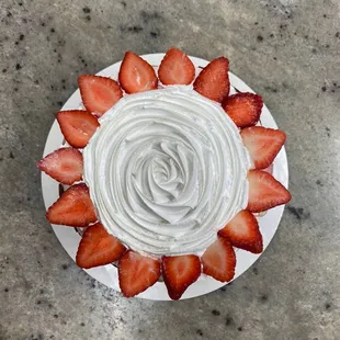 Strawberry almond cake