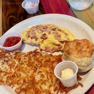 Ham &amp; cheese omelette plate!