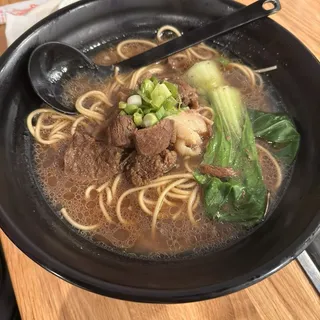Braised Beef Noodle Soup (Non-spicy) /