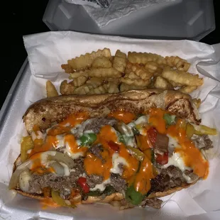 Philly Cheesestak Basket with the infamous Simmz sauce!!