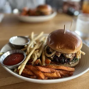 Simmzy's - Long Beach