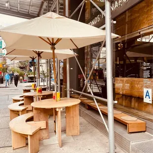 Sidewalk seating