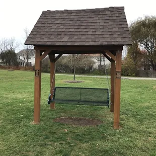 Bench swing