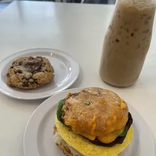 Chocolate Chip Cookie