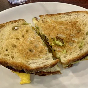 No muffin egg sandwich + add avacado