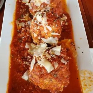 Approximately 1/3lb meatballs made with beef and veal. Great favor and the sauce compliments wonderfully.