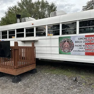Pizza bus