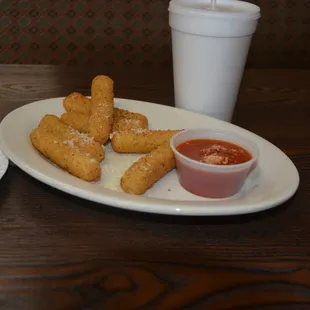 Mozzarella Stick with Marinara Dipping Sauce