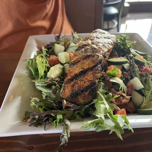 Salmon BLT salad is so flavorful!