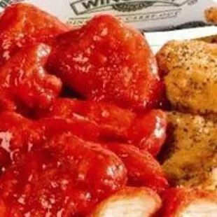 food, chicken wings and fried chicken