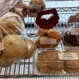 Putok,hopia baboy &amp; ube, ensaymada