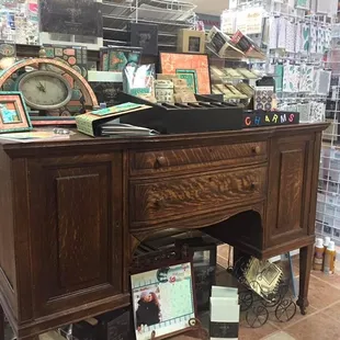 We Luv, Luv, Luv Graphic 45. Here are just a couple Graphic 45 projects on display in the store...