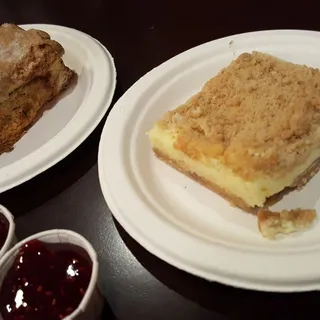 Lemon Cheesecake Square