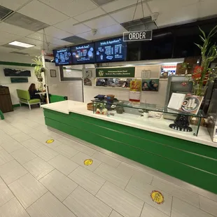 sushi and sashimi, interior