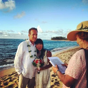 Sunset wedding at Sunset Beach.