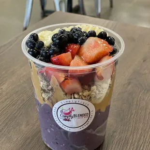 Peanut butter berri acai bowl