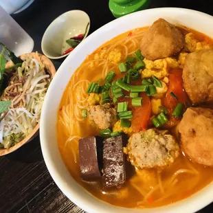 Bun Rieu