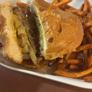 Hickory Cheeseburger with Sweet Potatoes Fries