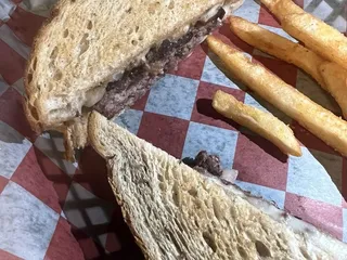 Mr B's Burger Pub