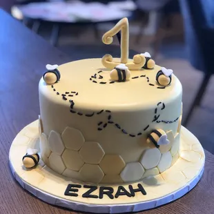 Bee z