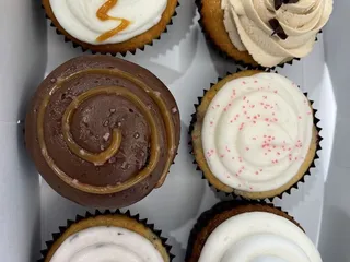 Dots Cupcakes