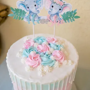 Gender Reveal Cake. Marble cake with raspberry filling.