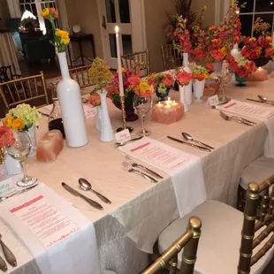 We know how to set a table!