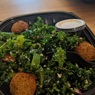 kale quinoa salad