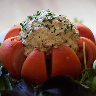 Stuffed Tomato Tuna Salad