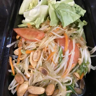 Som Tum (papaya salad)