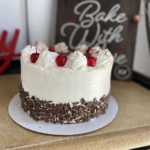 #OvenToTableFresh Black Forest cake