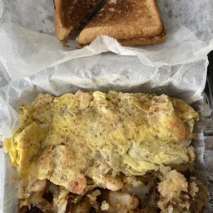 "Flexxilicious" omelette with home fries and toast