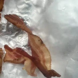 Crispy-raw bacon. Partially cooked bacon. ‍
