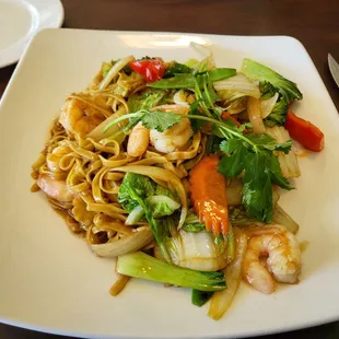 Shrimp  and noodles .