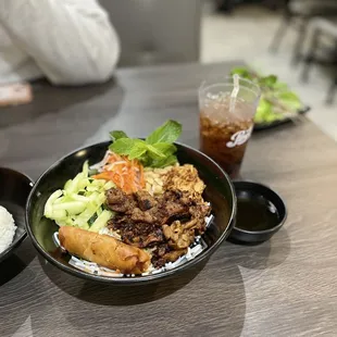 Grilled pork &amp; egg roll vermicelli