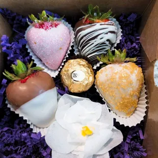 Variety pack of chocolate-covered strawberries.