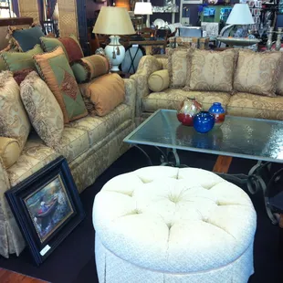 Custom furniture for your transitional household