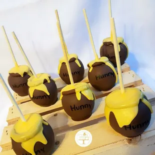Honey pot chocolate apples