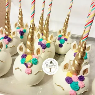 Unicorn candy apples
